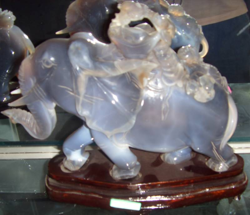 Chinese Manao Agate sculpture carving