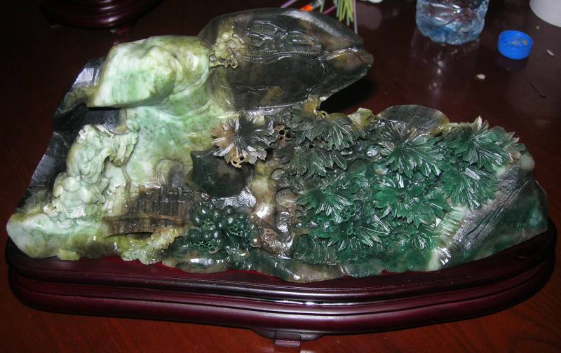 jade sculpture carving